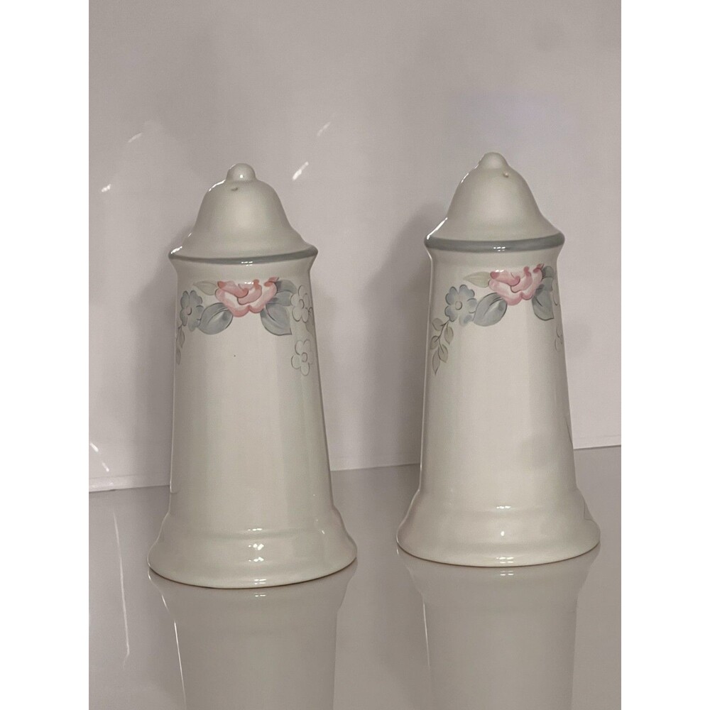 Vtg Discontinued Pfaltzgraff Wyndham Floral Stoneware Salt & Pepper Shaker Set